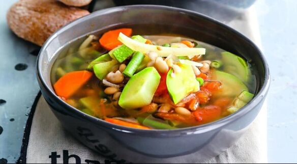 Supa od povrća - lako prvo jelo na Maggi dijetalnom meniju